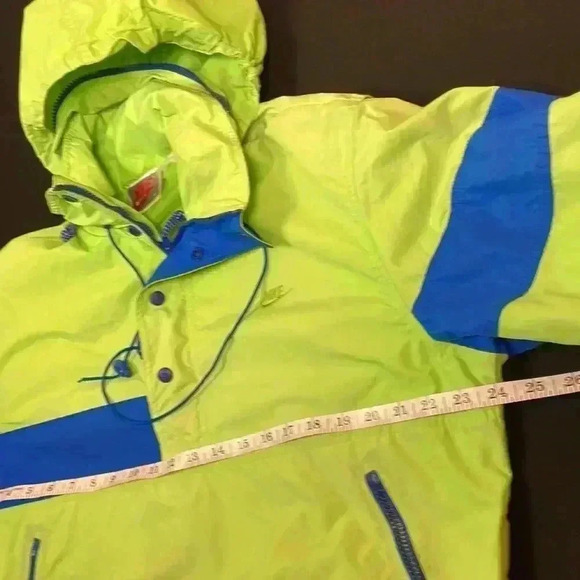 Vintage Nike 1/4 zip/button pullover, zippered hood, zipper pockets, size medium - Picture 5 of 11
